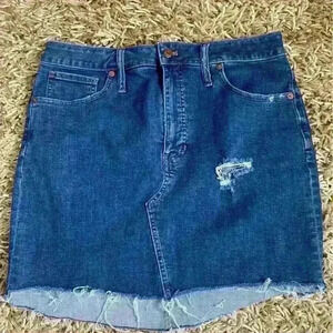 Madewell jean/denim skirt size 32